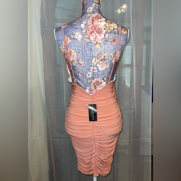 Pink Dress Fashion Nova Simple Sweetness Dusty Rose Dress NWT - Picture 5 of 6